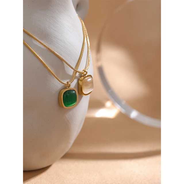 carré blasé Necklace