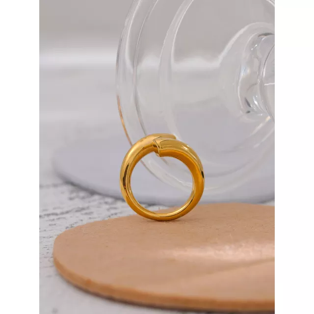 Twirling Gold