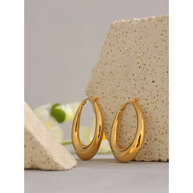 Oro Ovale hoops