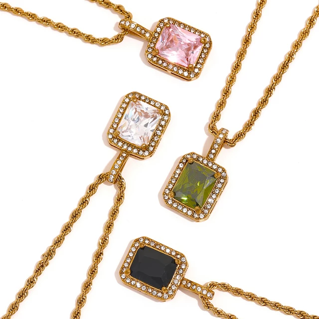 Victoria Pendant