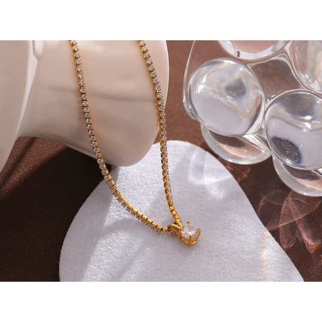 Dione Necklace