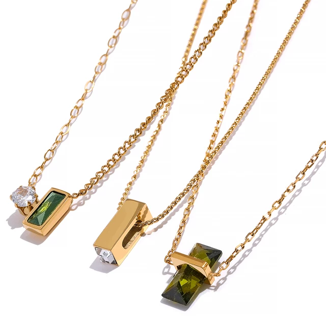 Noëlie Necklace