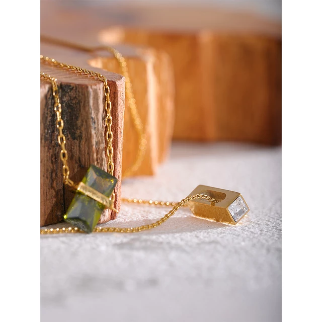 Noëlie Necklace