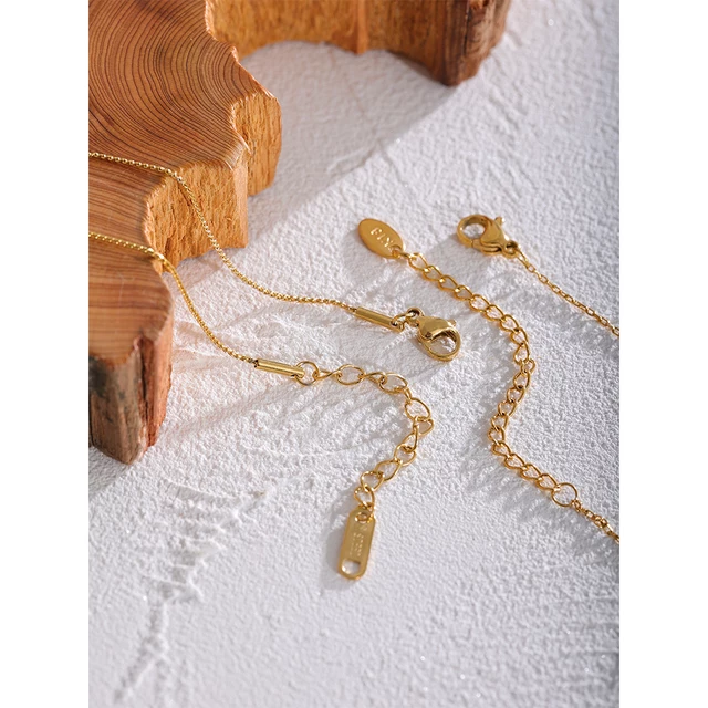 Noëlie Necklace