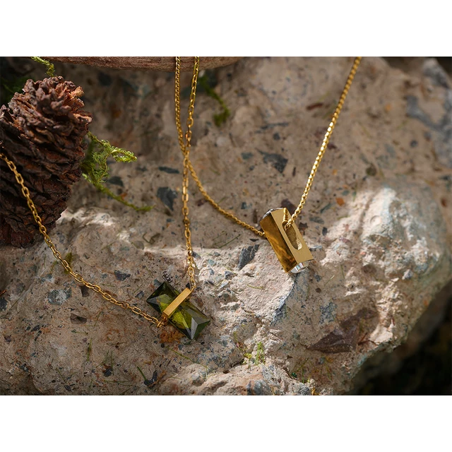 Noëlie Necklace