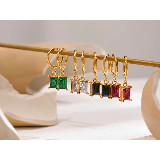 Genevieve Earrings (Emerald Green)