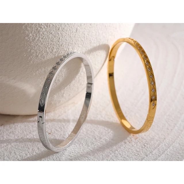 Milcah Royalty Bangle (Gold)