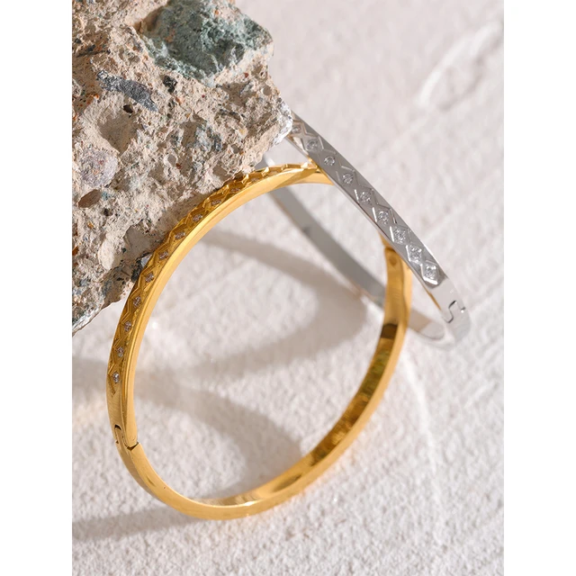 Milcah Royalty Bangle (Gold)