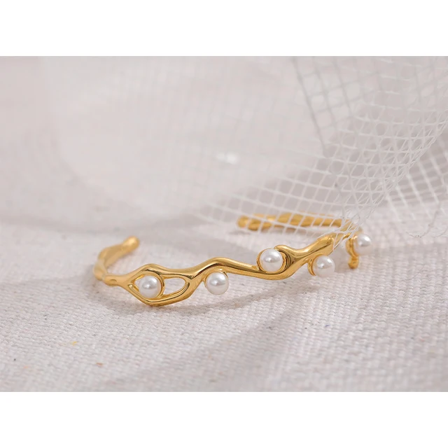 Suzette Bangle