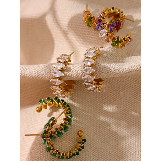 Diana Earrings (Emerald Green)