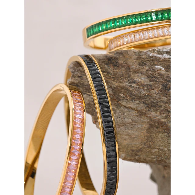 Norina Bangle (Pink Diamond)