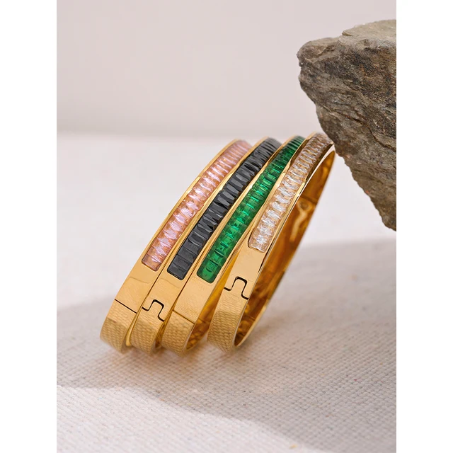 Norina Bangle (Black Diamond)