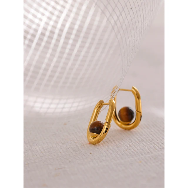 Greta Earrings (Pearl)