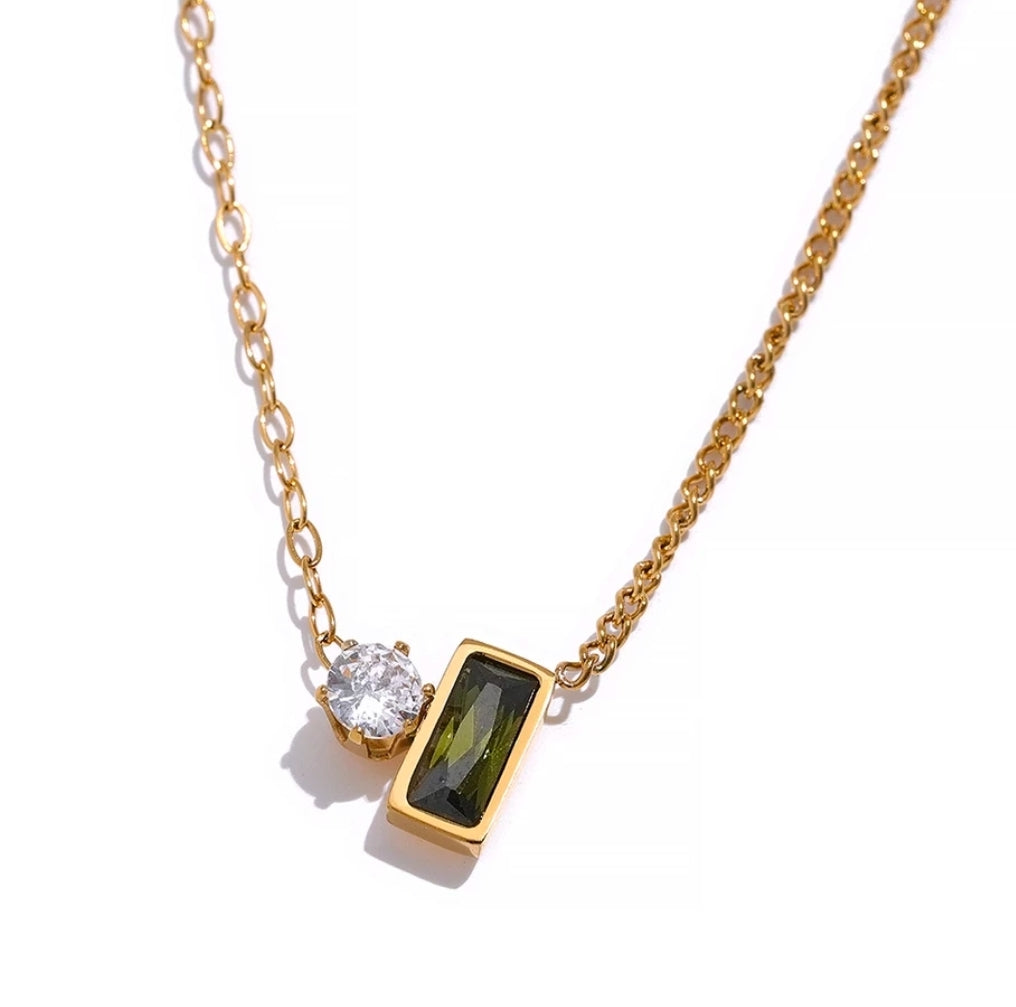 Noëlie Necklace