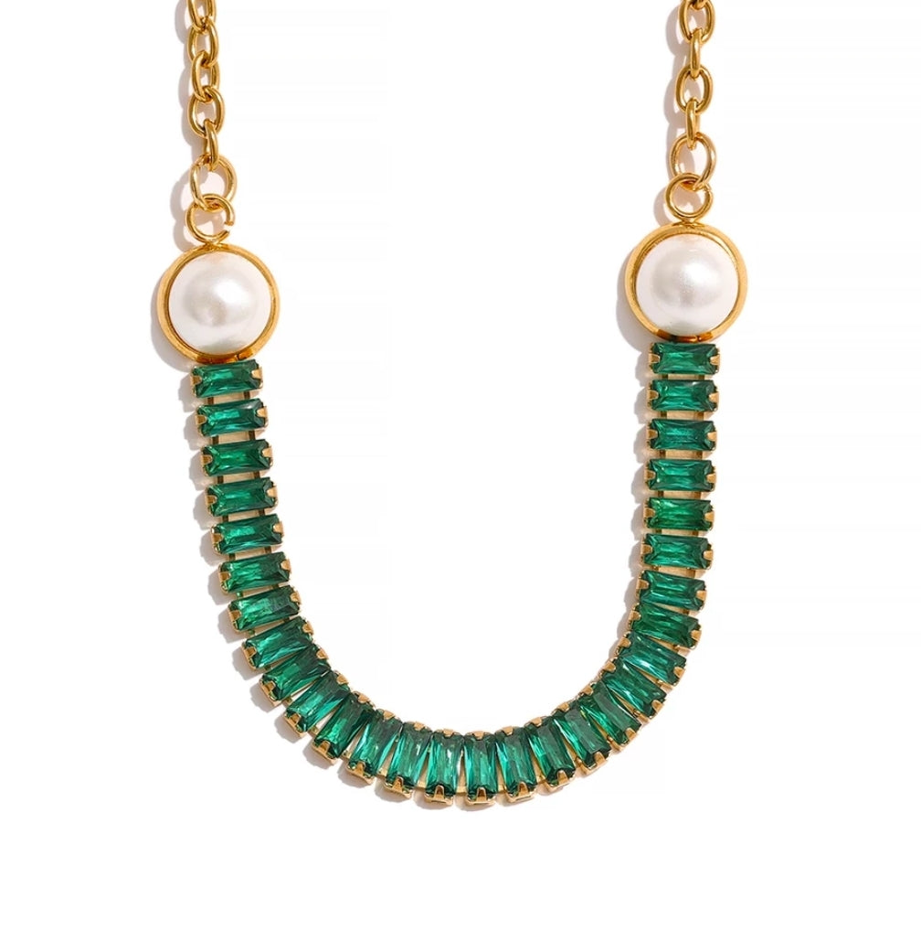 Lourdes Necklace (Emerald Green)