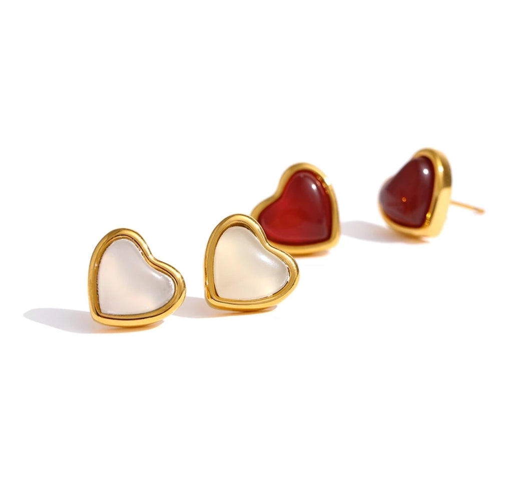 Amour Rouge Pendant (Red)