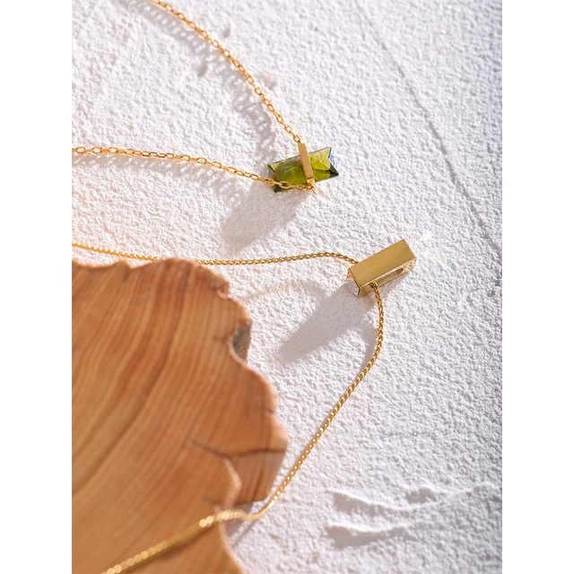 Nélia Olive Necklace