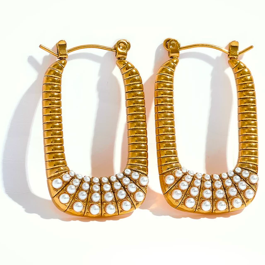 Evelia Earrings (Pearl)